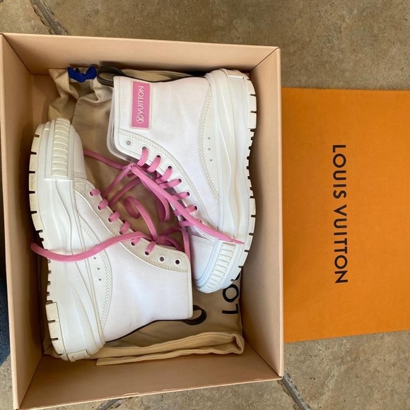 Louis Vuitton high tops sneakers - Picture 8 of 8